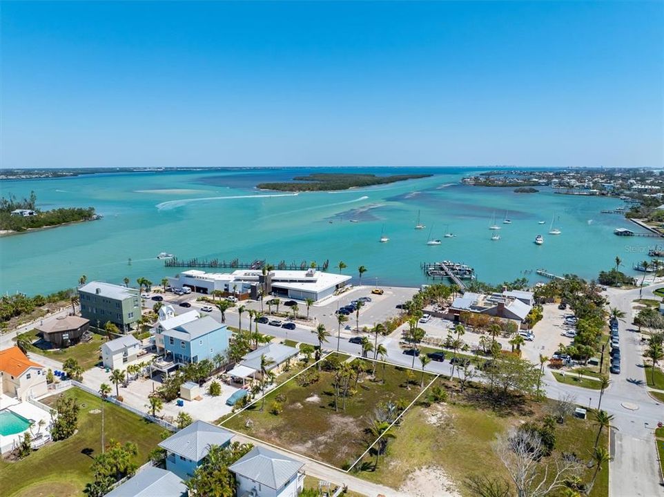 Vendido Recientemente: $799,000 (0.28 acres)