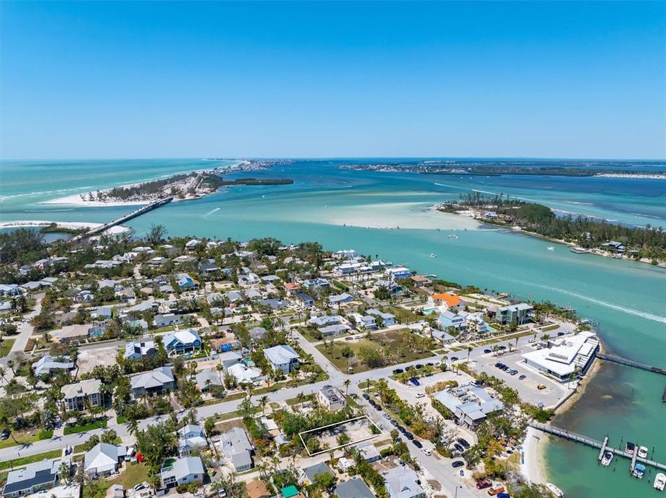 For Sale: $649,000 (0.14 acres)