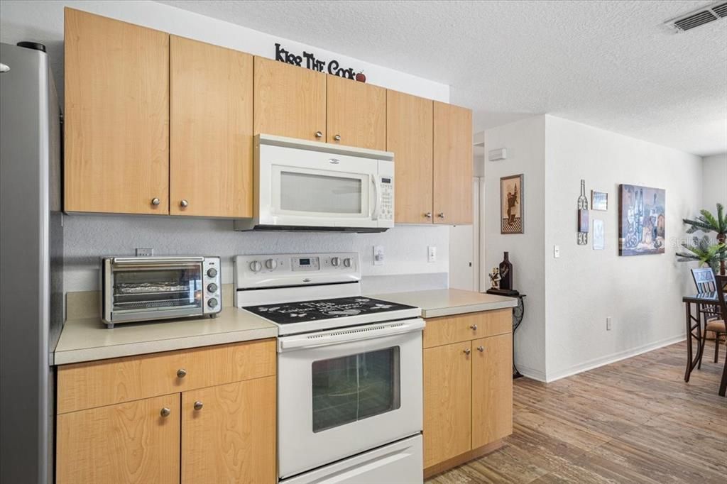 En Venta: $199,000 (2 camas, 2 baños, 1319 Pies cuadrados)