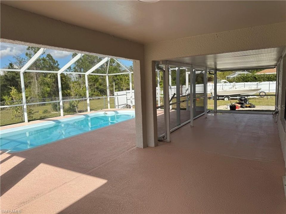 Под контрактом: $320,000 (3 спален, 2 ванн, 1458 Квадратных фут)