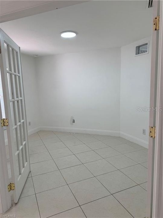 Под контрактом: $320,000 (3 спален, 2 ванн, 1458 Квадратных фут)