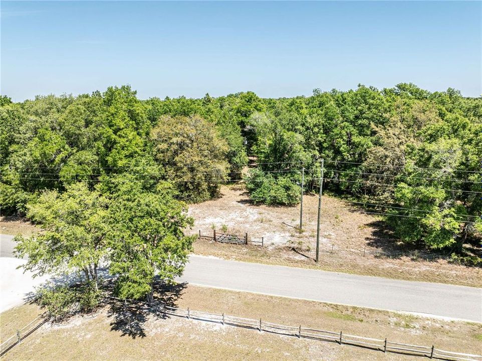 Active With Contract: $499,000 (13.44 acres)