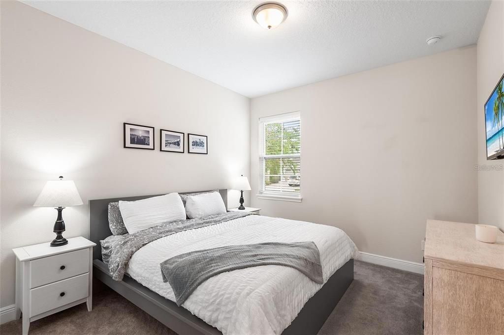 For Sale: $675,000 (5 beds, 4 baths, 2574 Square Feet)