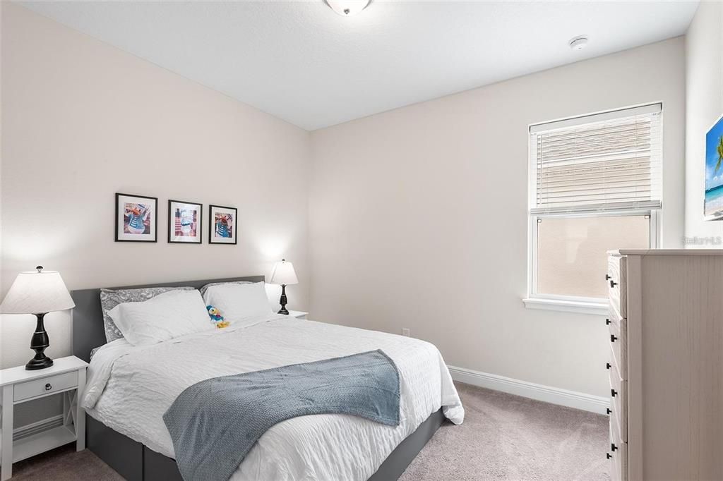 For Sale: $675,000 (5 beds, 4 baths, 2574 Square Feet)