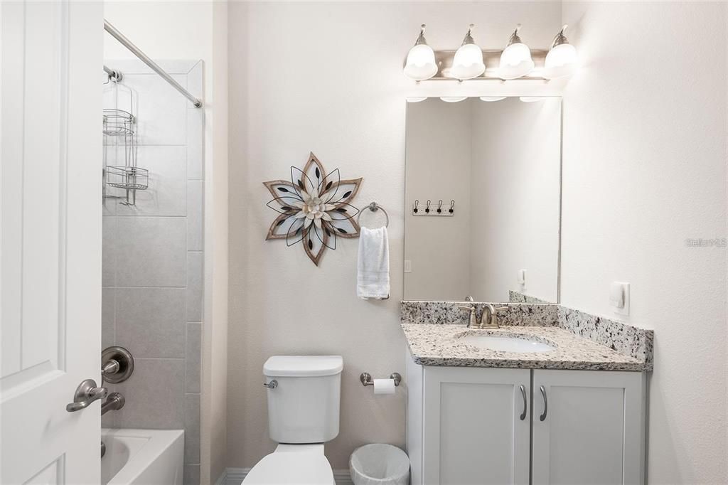 For Sale: $675,000 (5 beds, 4 baths, 2574 Square Feet)