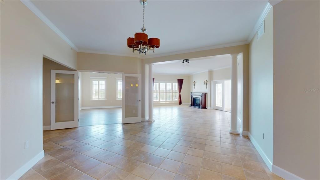 For Sale: $780,000 (3 beds, 3 baths, 1888 Square Feet)