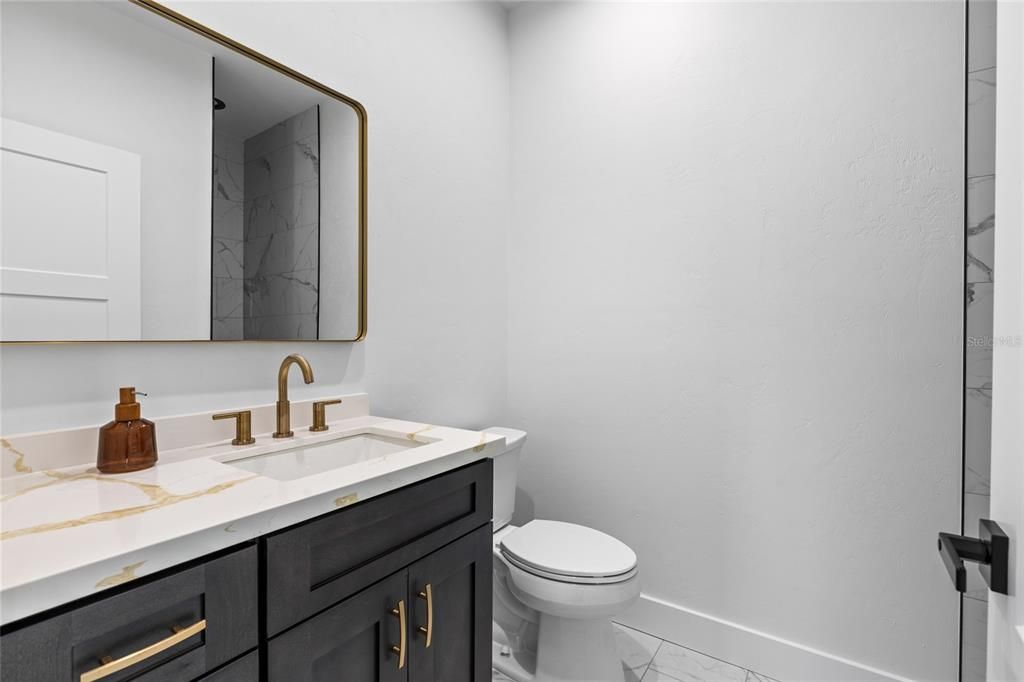 На продажу: $899,900 (5 спален, 3 ванн, 3648 Квадратных фут)