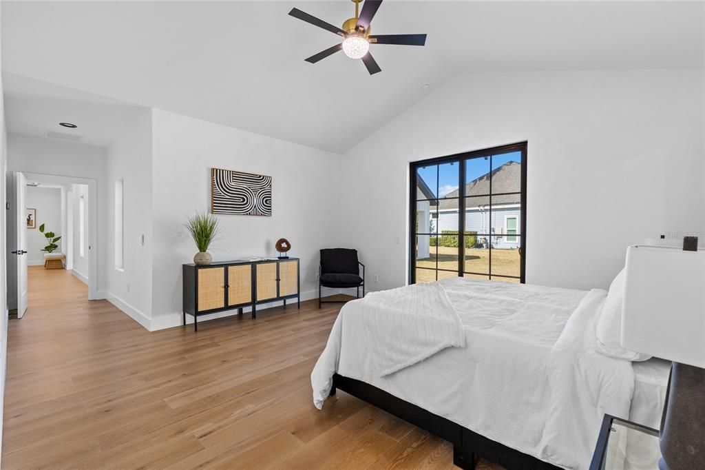 На продажу: $899,900 (5 спален, 3 ванн, 3648 Квадратных фут)