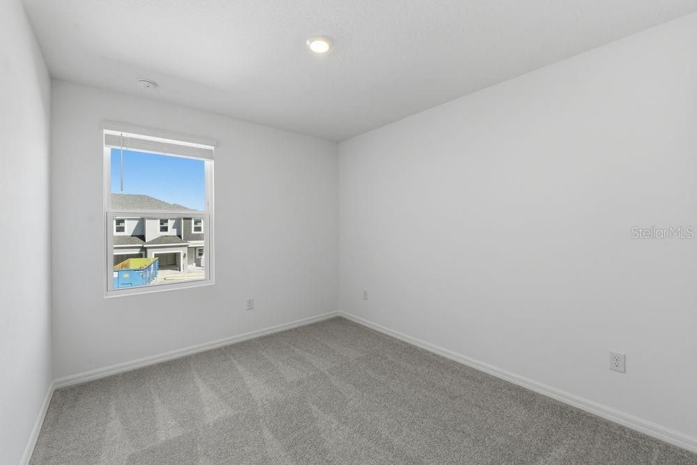 For Sale: $299,000 (3 beds, 2 baths, 1373 Square Feet)