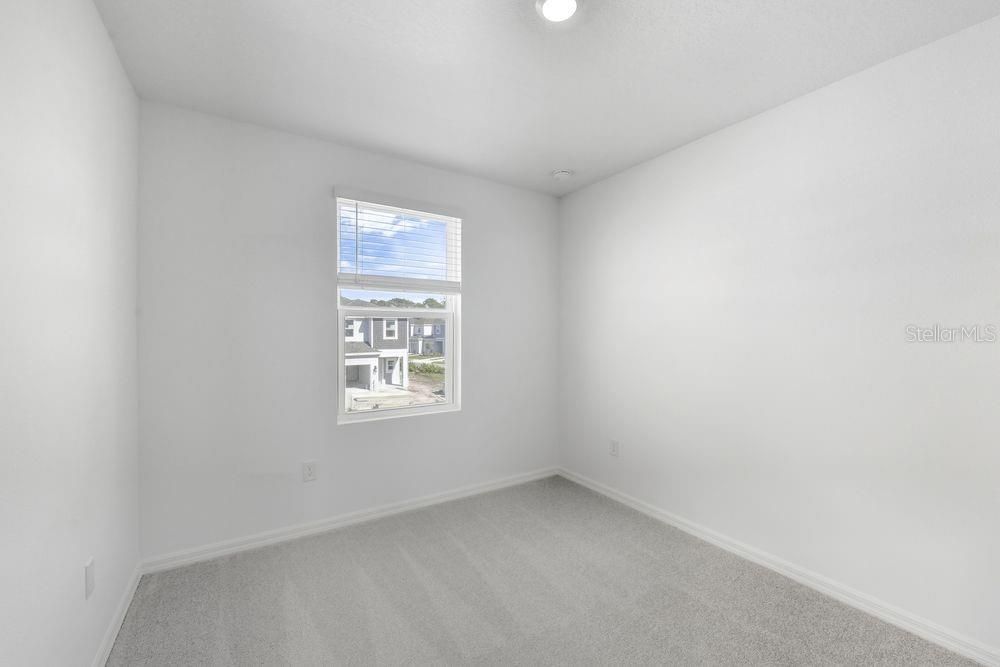 For Sale: $299,000 (3 beds, 2 baths, 1373 Square Feet)