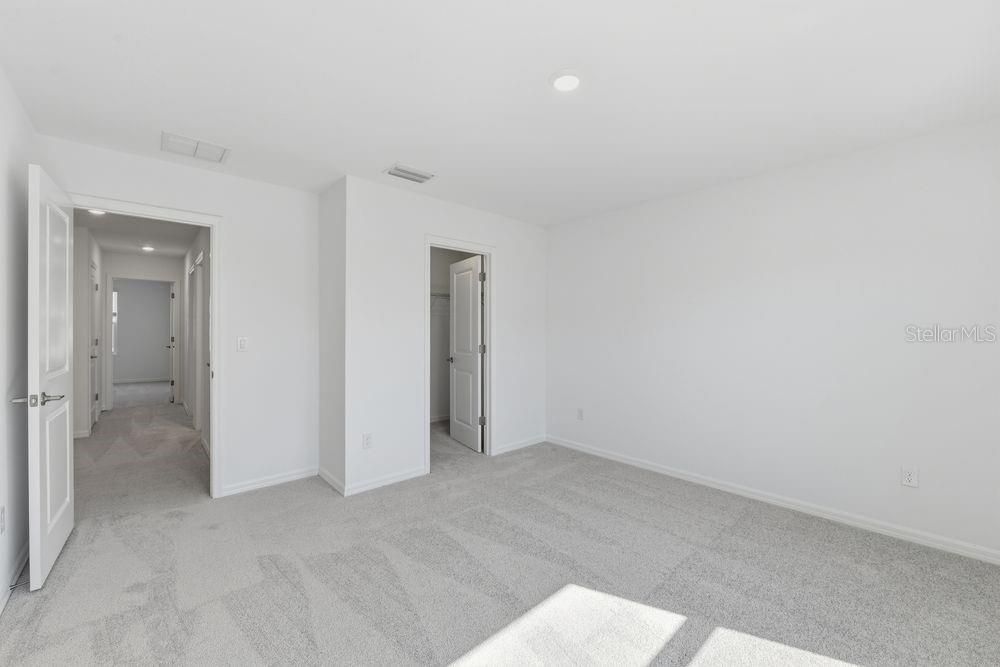 For Sale: $299,000 (3 beds, 2 baths, 1373 Square Feet)