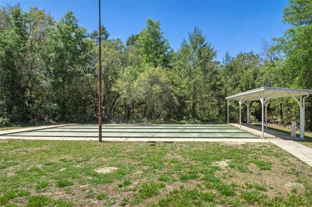 Active With Contract: $290,000 (3 beds, 2 baths, 2070 Square Feet)