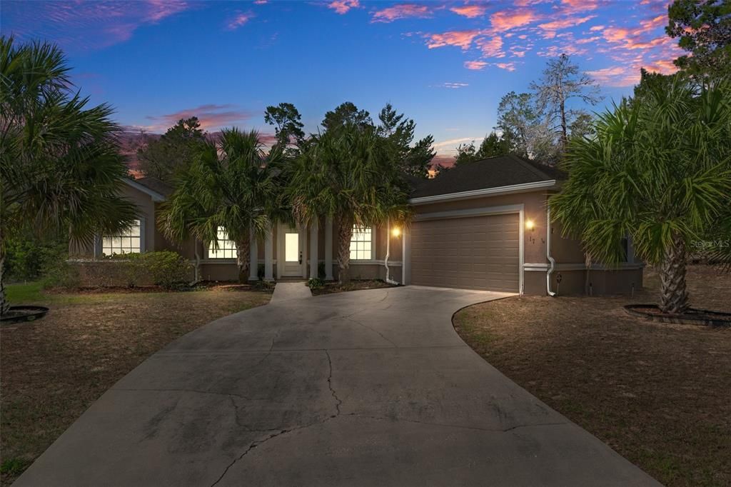 Active With Contract: $290,000 (3 beds, 2 baths, 2070 Square Feet)