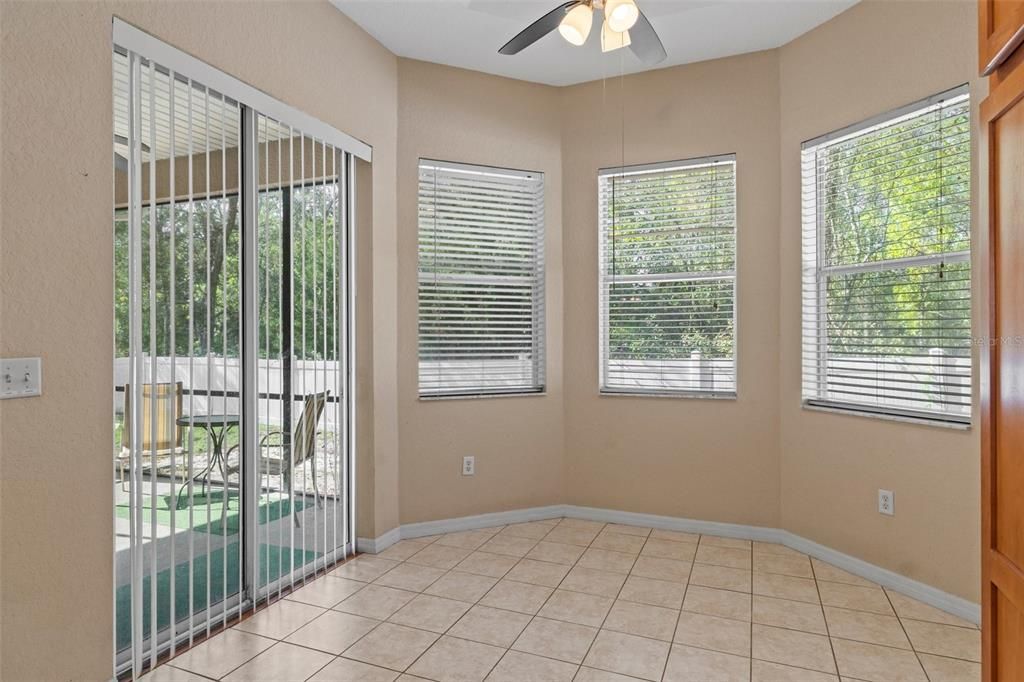 Active With Contract: $290,000 (3 beds, 2 baths, 2070 Square Feet)