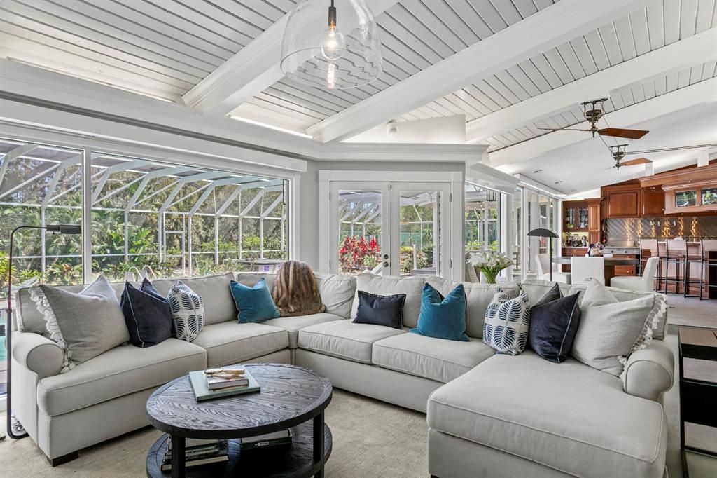 На продажу: $6,603,000 (6 спален, 5 ванн, 9978 Квадратных фут)