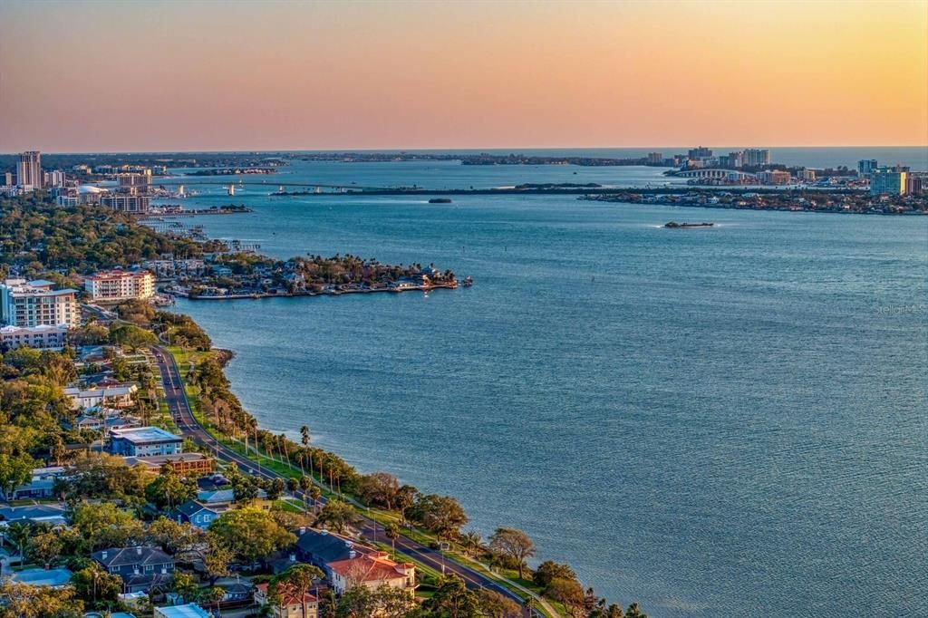 На продажу: $6,603,000 (6 спален, 5 ванн, 9978 Квадратных фут)