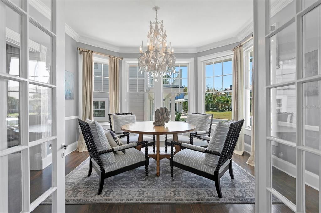 На продажу: $6,603,000 (6 спален, 5 ванн, 9978 Квадратных фут)