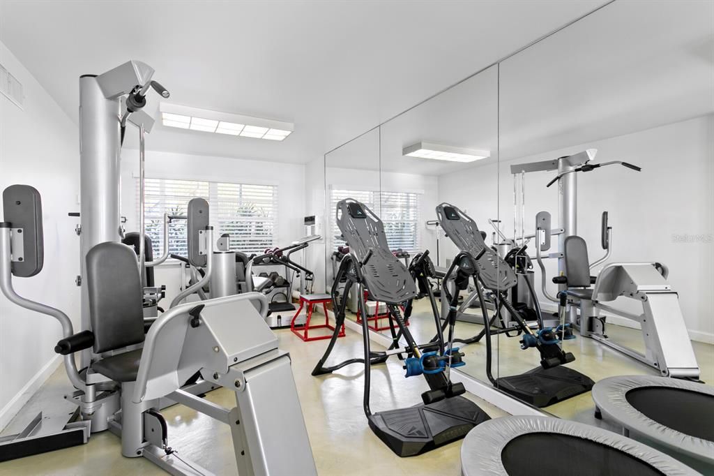 На продажу: $6,603,000 (6 спален, 5 ванн, 9978 Квадратных фут)