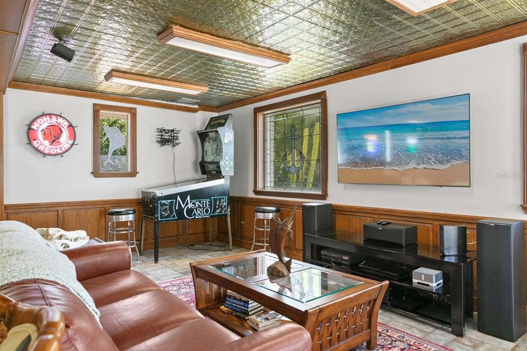 На продажу: $6,603,000 (6 спален, 5 ванн, 9978 Квадратных фут)