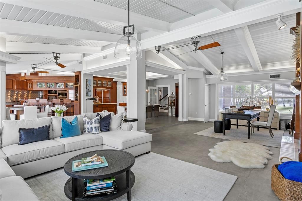 На продажу: $6,603,000 (6 спален, 5 ванн, 9978 Квадратных фут)