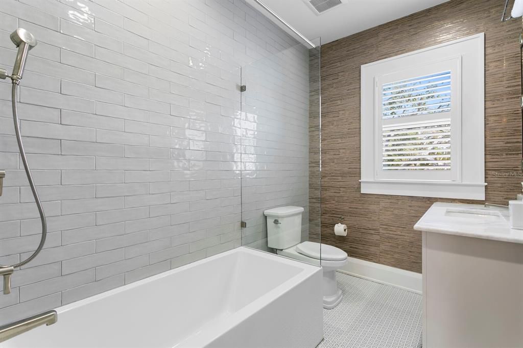 На продажу: $6,603,000 (6 спален, 5 ванн, 9978 Квадратных фут)