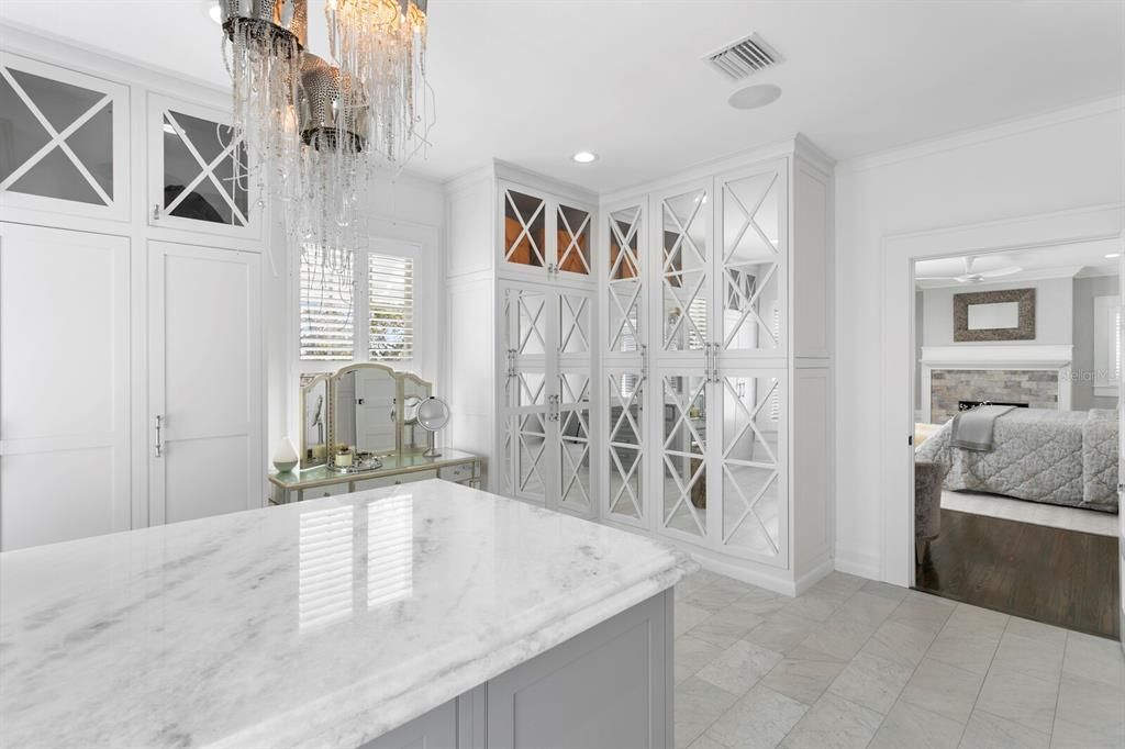 На продажу: $6,603,000 (6 спален, 5 ванн, 9978 Квадратных фут)