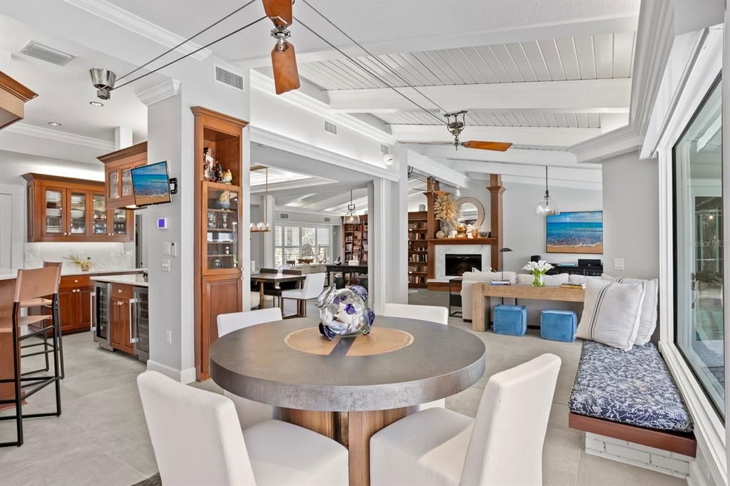 На продажу: $6,603,000 (6 спален, 5 ванн, 9978 Квадратных фут)