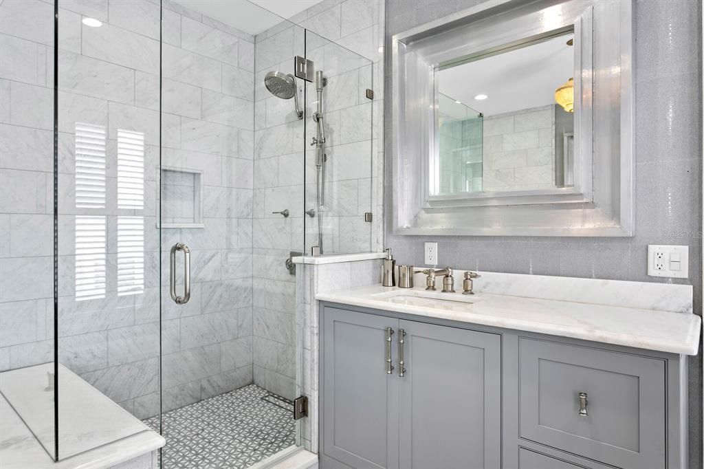 На продажу: $6,603,000 (6 спален, 5 ванн, 9978 Квадратных фут)