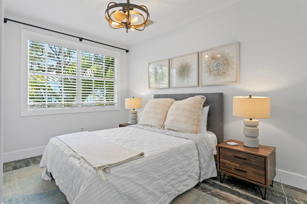 На продажу: $6,603,000 (6 спален, 5 ванн, 9978 Квадратных фут)