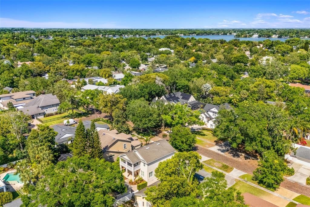 合同活跃: $1,130,000 (4 贝兹, 3 浴室, 2388 平方英尺)