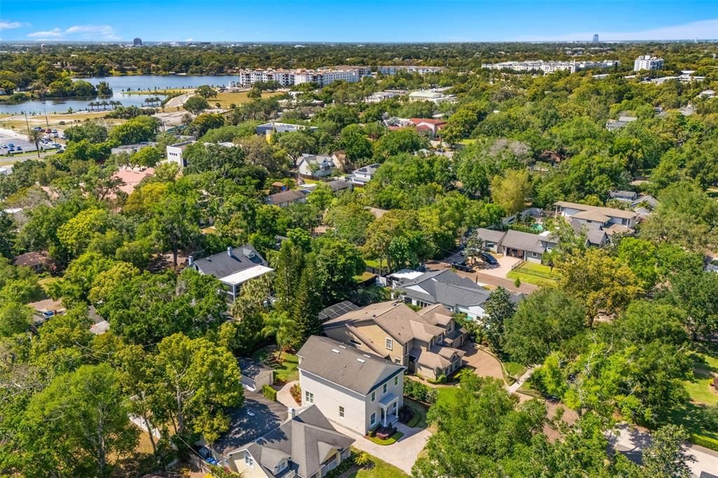 合同活跃: $1,130,000 (4 贝兹, 3 浴室, 2388 平方英尺)