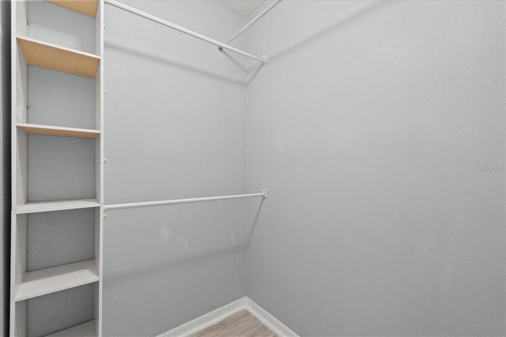 En Venta: $399,000 (3 camas, 2 baños, 1377 Pies cuadrados)