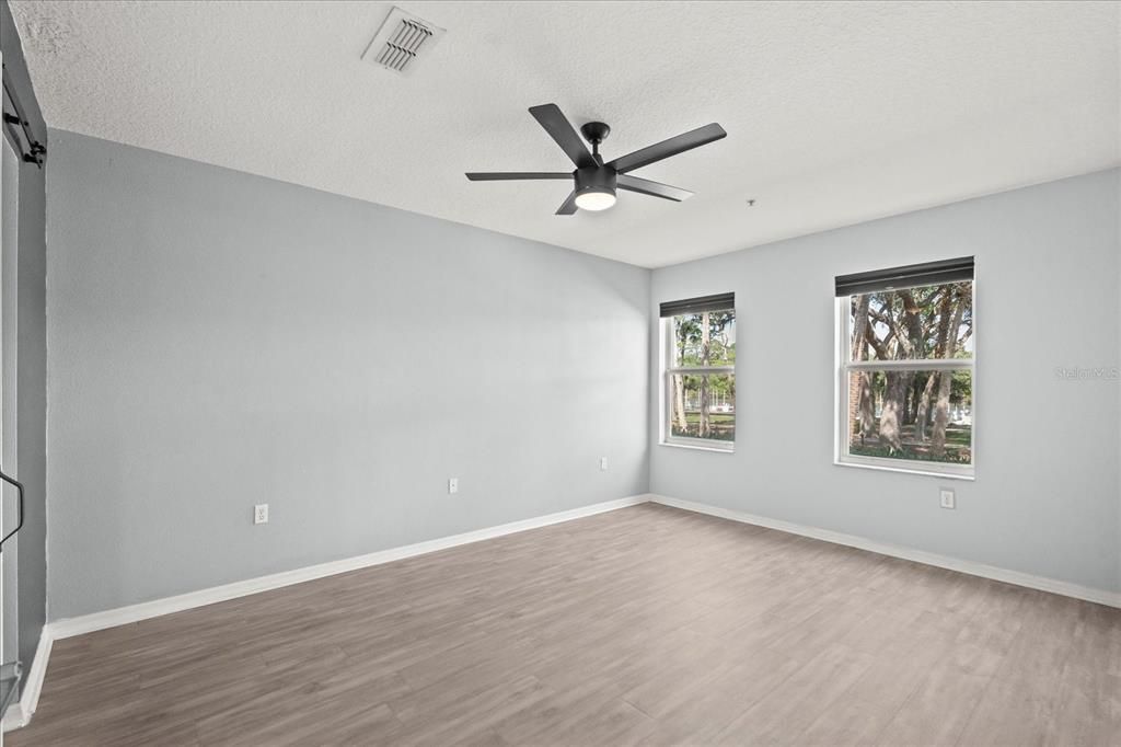 En Venta: $399,000 (3 camas, 2 baños, 1377 Pies cuadrados)