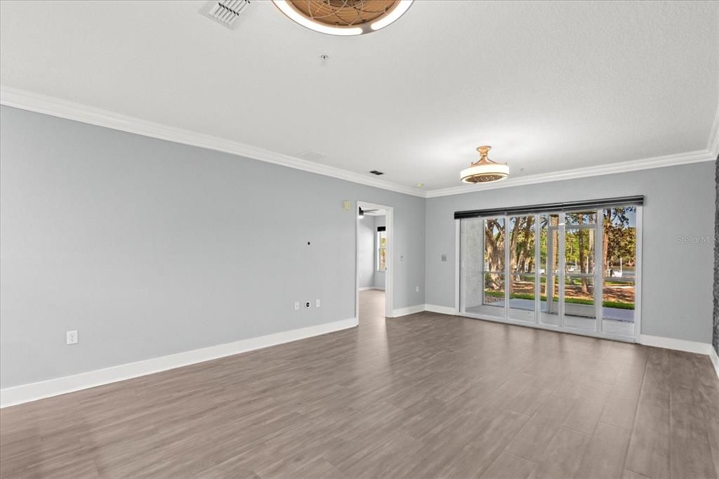 En Venta: $399,000 (3 camas, 2 baños, 1377 Pies cuadrados)