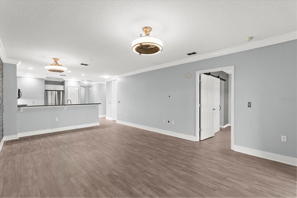 En Venta: $399,000 (3 camas, 2 baños, 1377 Pies cuadrados)