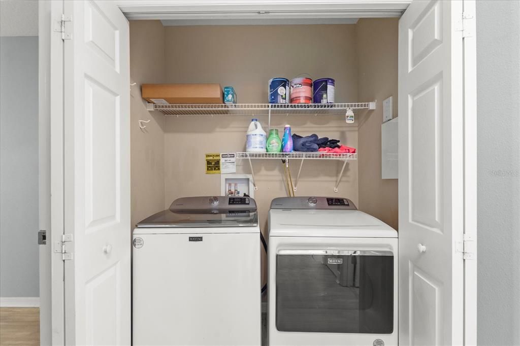 En Venta: $399,000 (3 camas, 2 baños, 1377 Pies cuadrados)