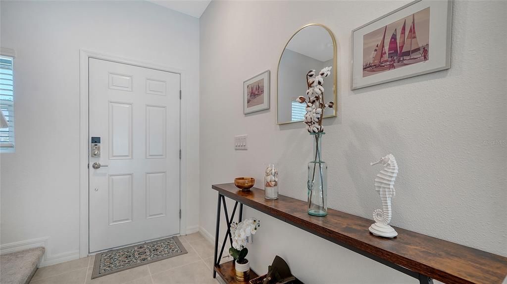 For Rent: $2,400 (3 beds, 2 baths, 1417 Square Feet)