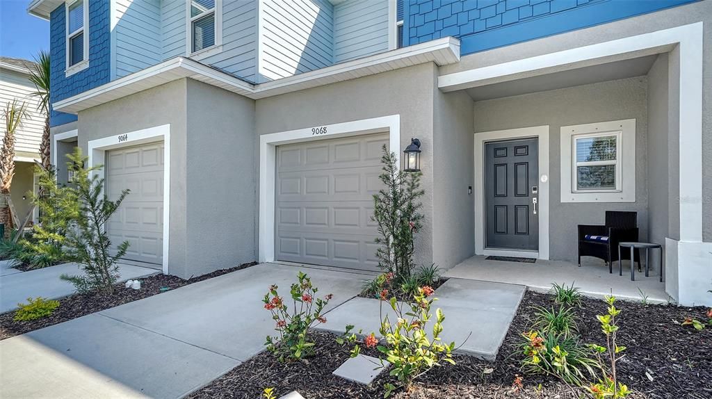 For Rent: $2,400 (3 beds, 2 baths, 1417 Square Feet)