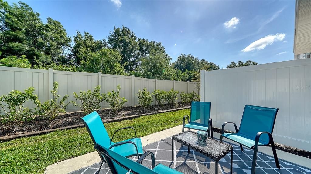 For Rent: $2,400 (3 beds, 2 baths, 1417 Square Feet)