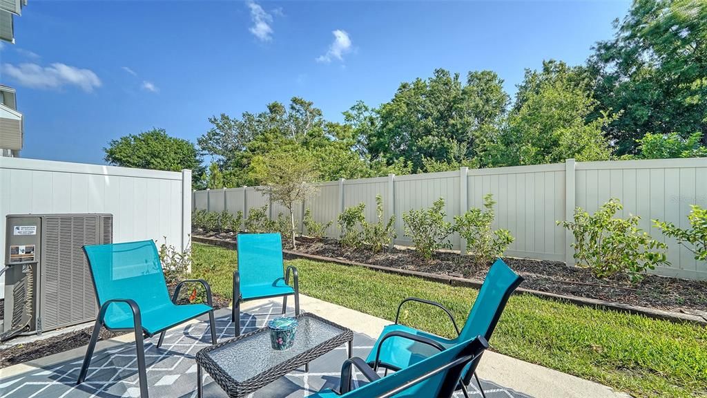 For Rent: $2,400 (3 beds, 2 baths, 1417 Square Feet)