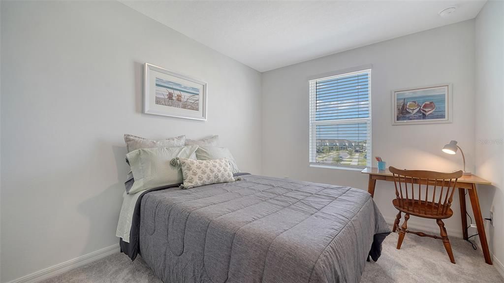 For Rent: $2,400 (3 beds, 2 baths, 1417 Square Feet)