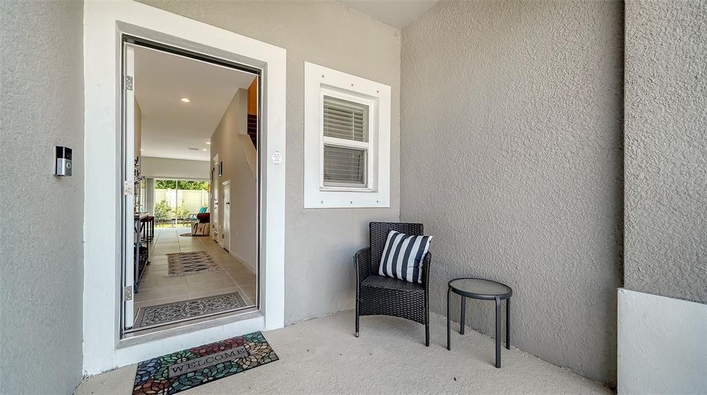 For Rent: $2,400 (3 beds, 2 baths, 1417 Square Feet)