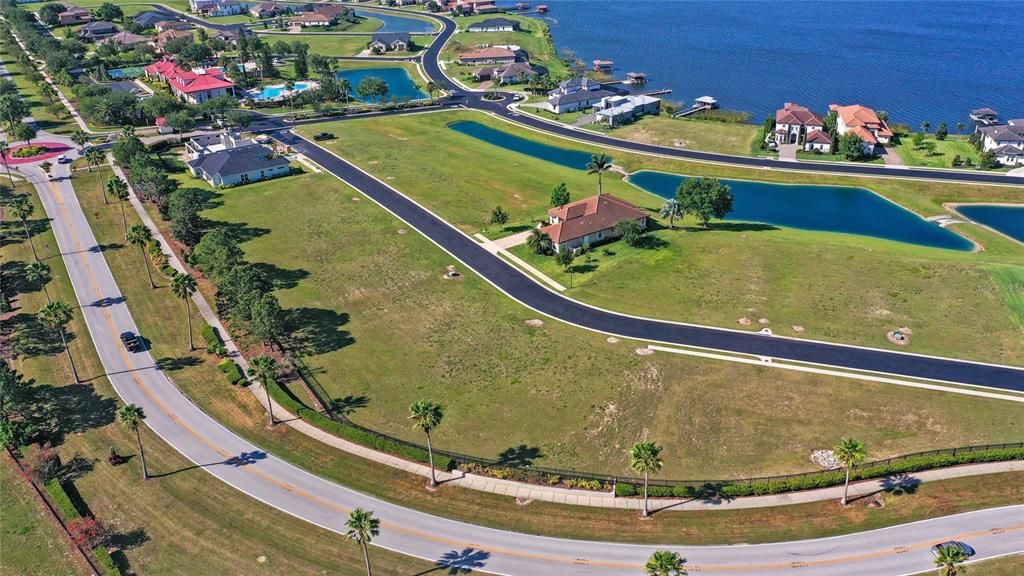 合同活跃: $59,700 (0.25 acres)