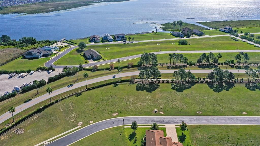 合同活跃: $59,700 (0.25 acres)