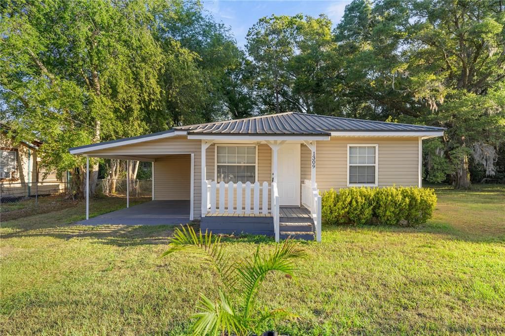 Recently Sold: $149,999 (2 beds, 1 baths, 672 Square Feet)