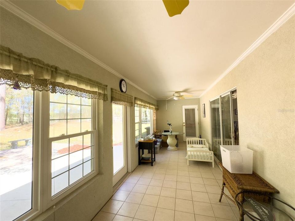 En Venta: $364,500 (3 camas, 2 baños, 2126 Pies cuadrados)