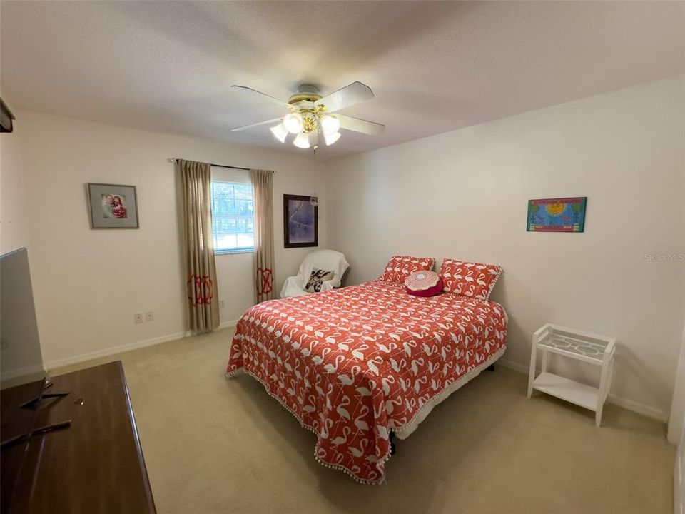 En Venta: $364,500 (3 camas, 2 baños, 2126 Pies cuadrados)