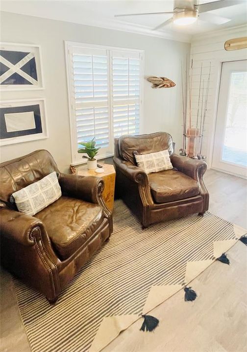 For Sale: $464,900 (3 beds, 2 baths, 1594 Square Feet)