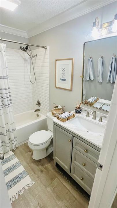 For Sale: $464,900 (3 beds, 2 baths, 1594 Square Feet)