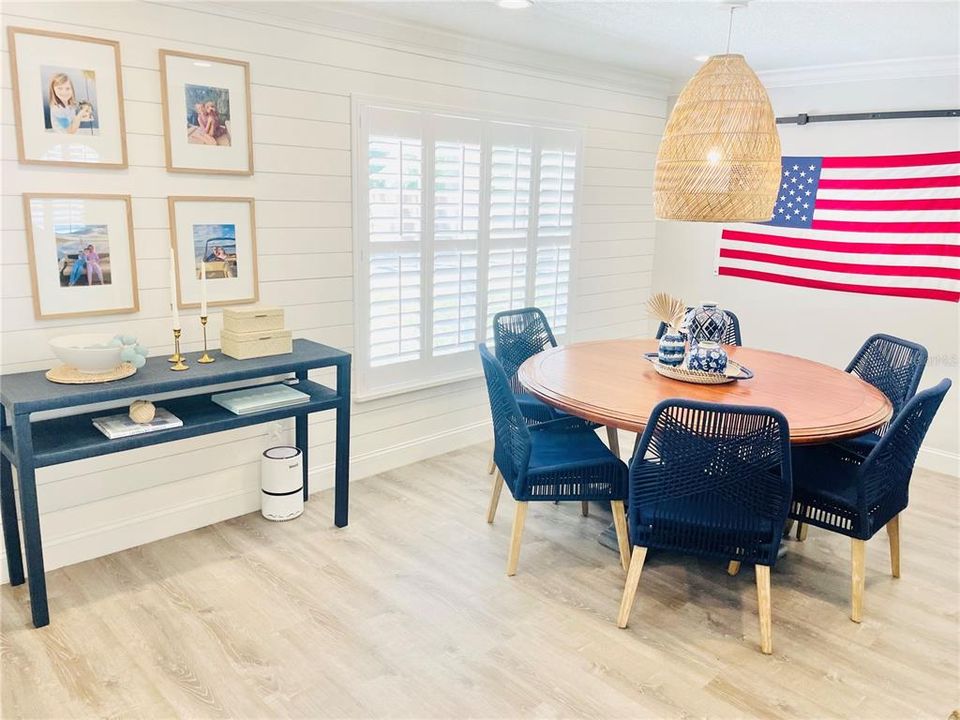 For Sale: $464,900 (3 beds, 2 baths, 1594 Square Feet)